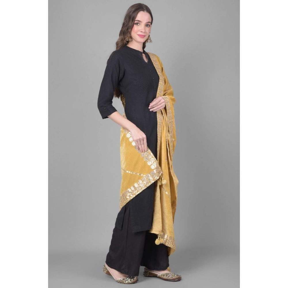 Women's Velvet Gotta Patti Dupatta (Gold, Length: 2.25 to 2.50 Mtr) - Image 4