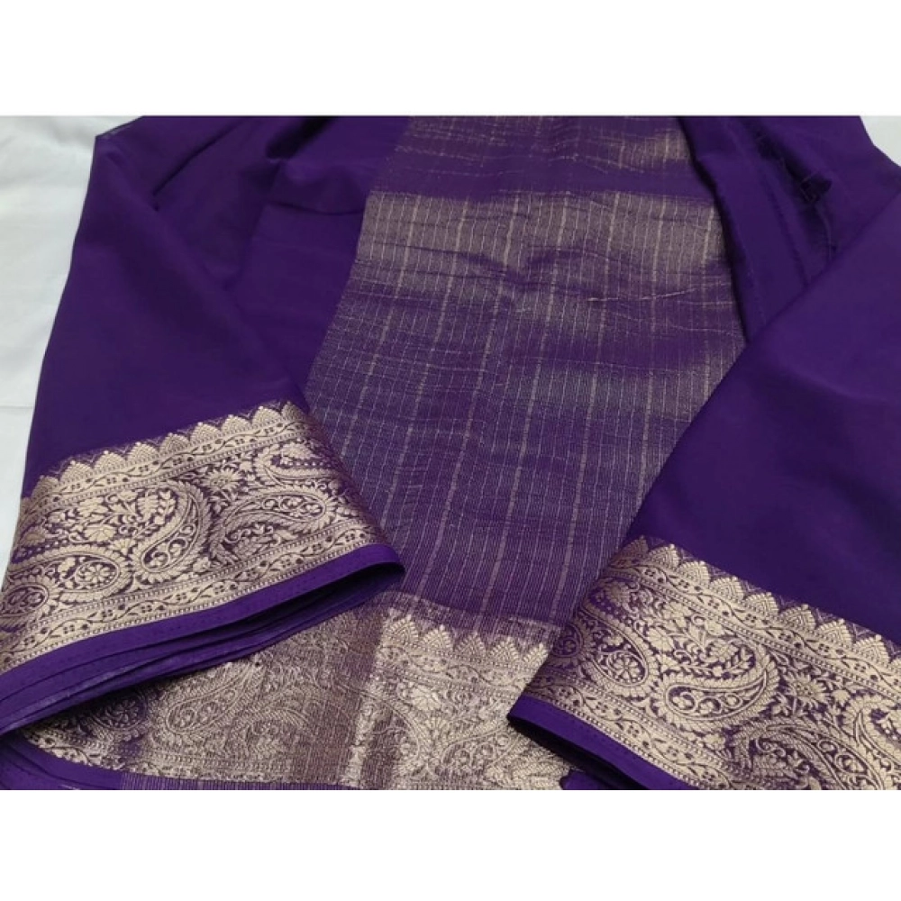 Women's Crepe Chit Pallu Solid Saree With Unstitched Blouse 5.5Mtr (Purple) - Image 2